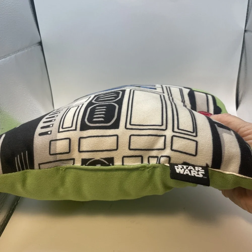 Star Wars, R2-D2‎ Pillows, 12